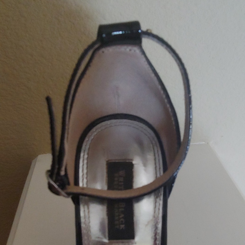 Shoes - Picture 6 of 8